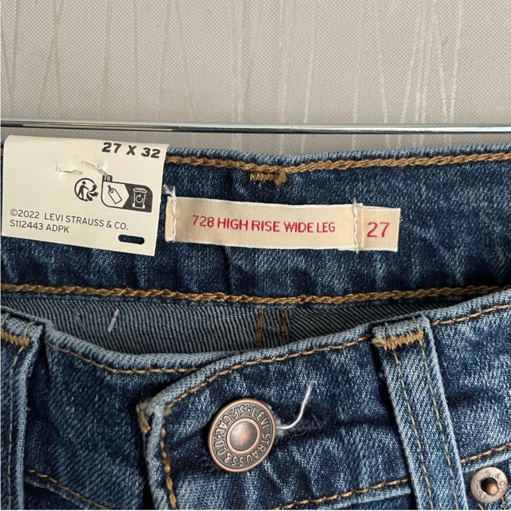 LEVIS Jeans Wide Leg NWT High Rise 728 Premium Woodstock Dark Wash Blue Size 27 - Picture 8 of 16